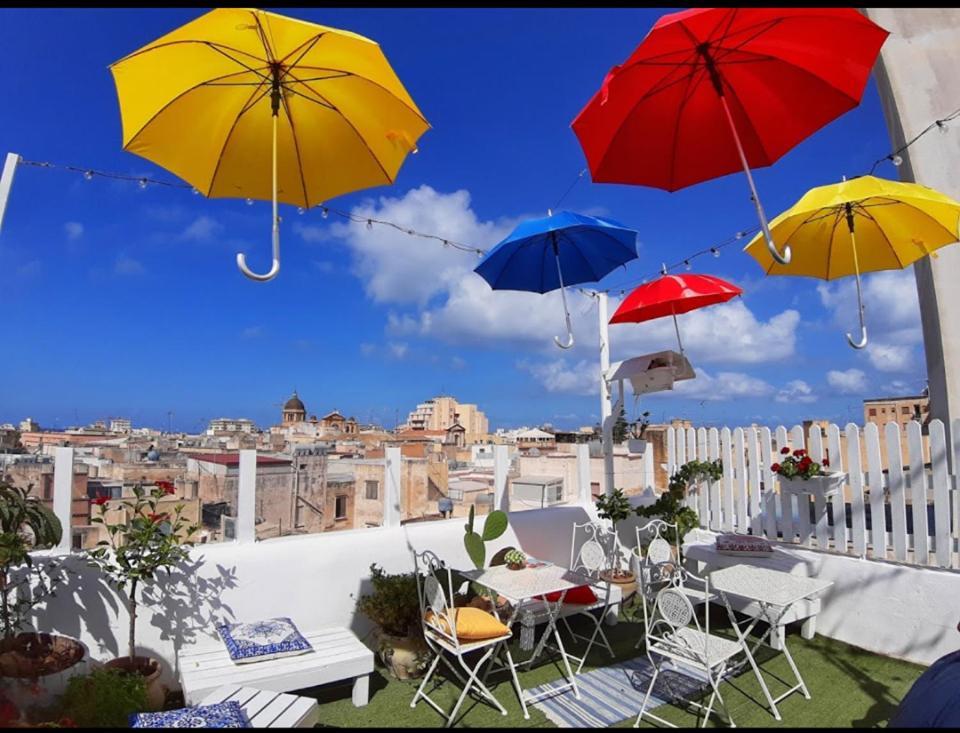 Due Passi Dal Centro Bed & Breakfast Marsala Luaran gambar