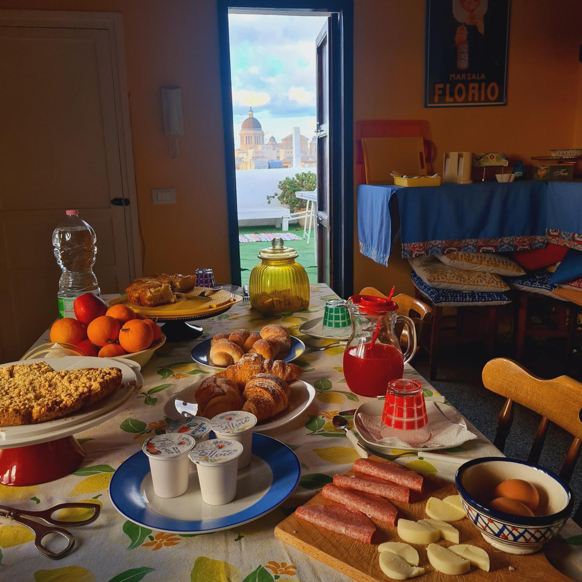 Due Passi Dal Centro Bed & Breakfast Marsala Luaran gambar